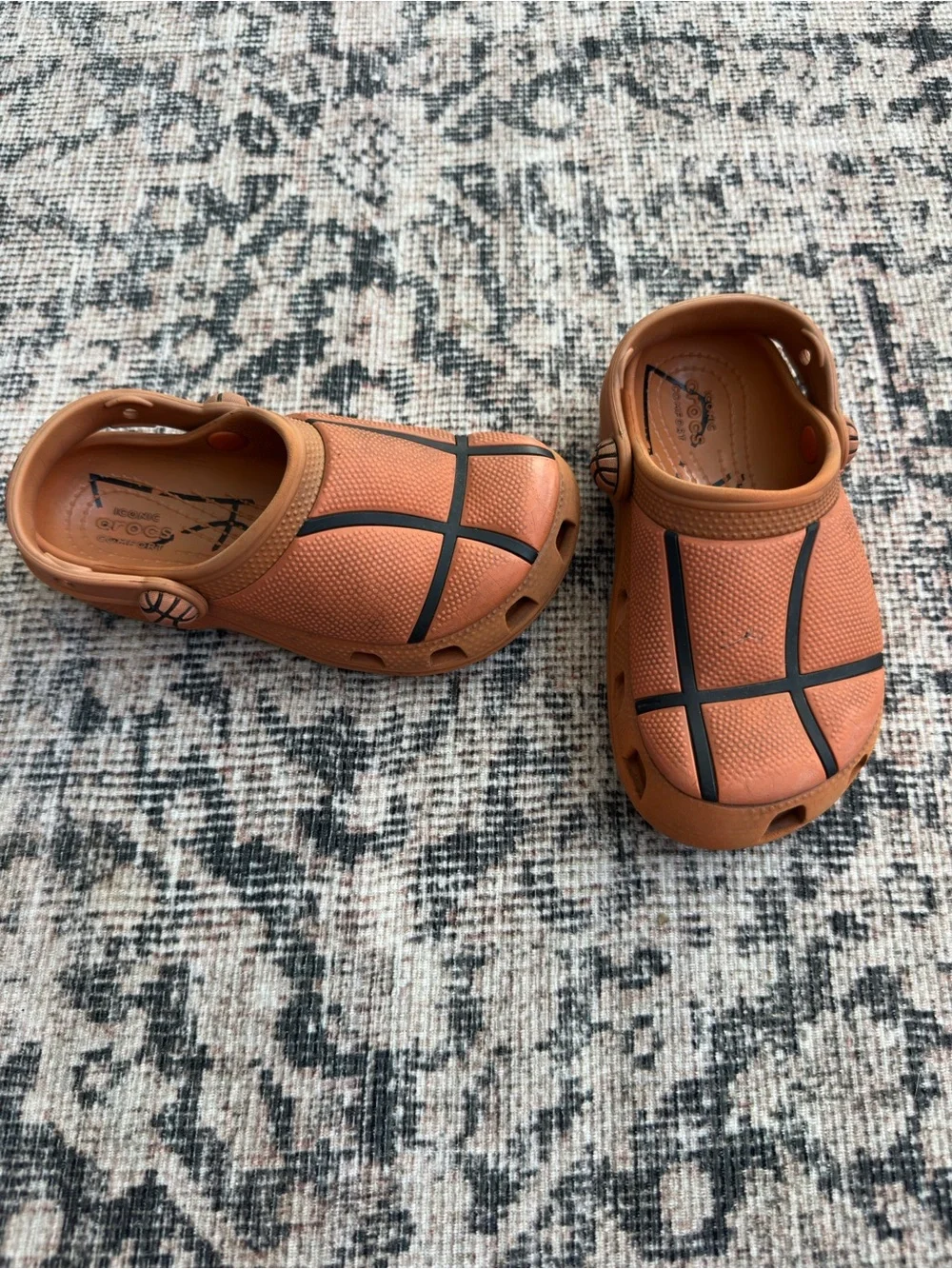 Little boys Crocs - basketball